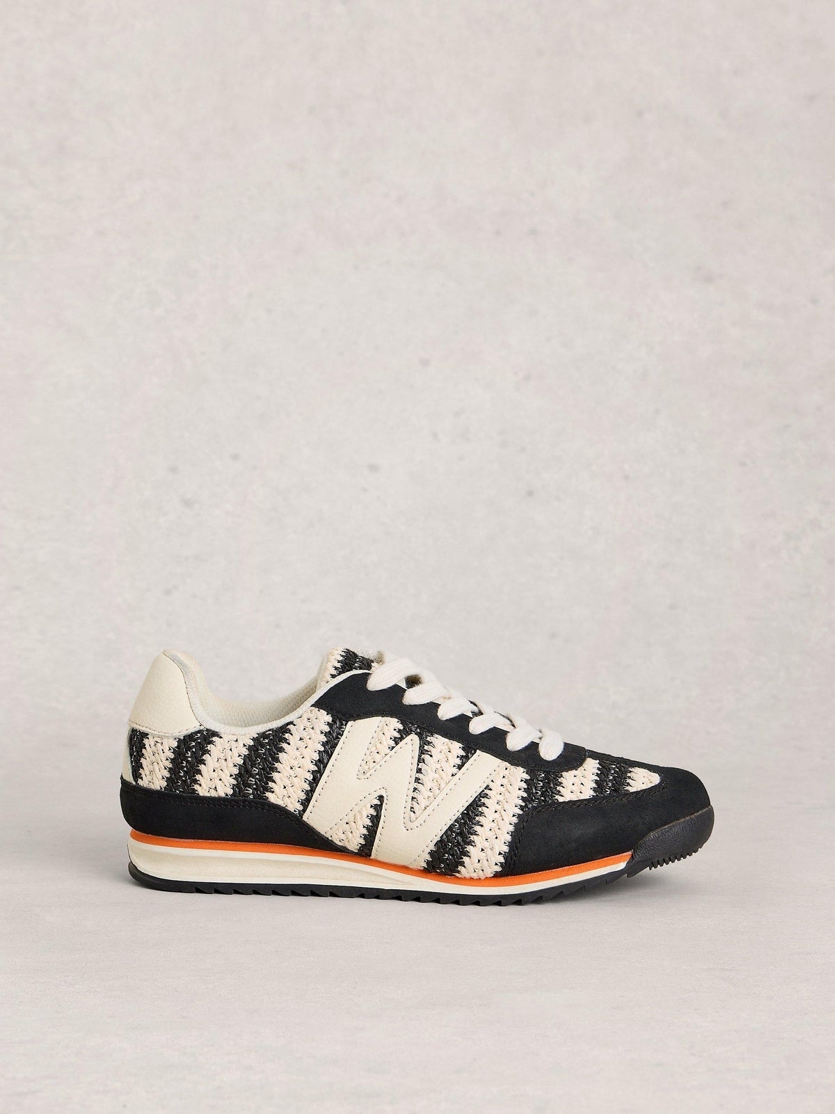 Sneaker Lucy - 41
