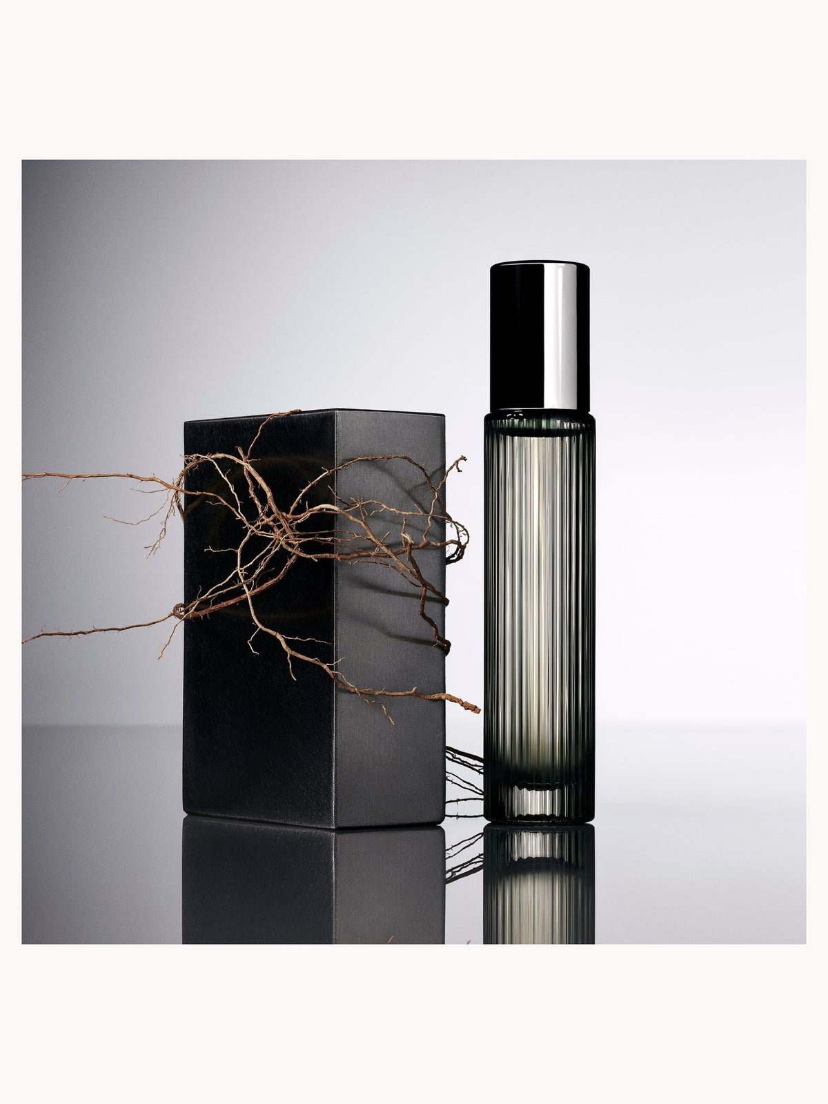 Tom Ford Eau de Grey Vetiver Eau de Toilette 10ml 2
