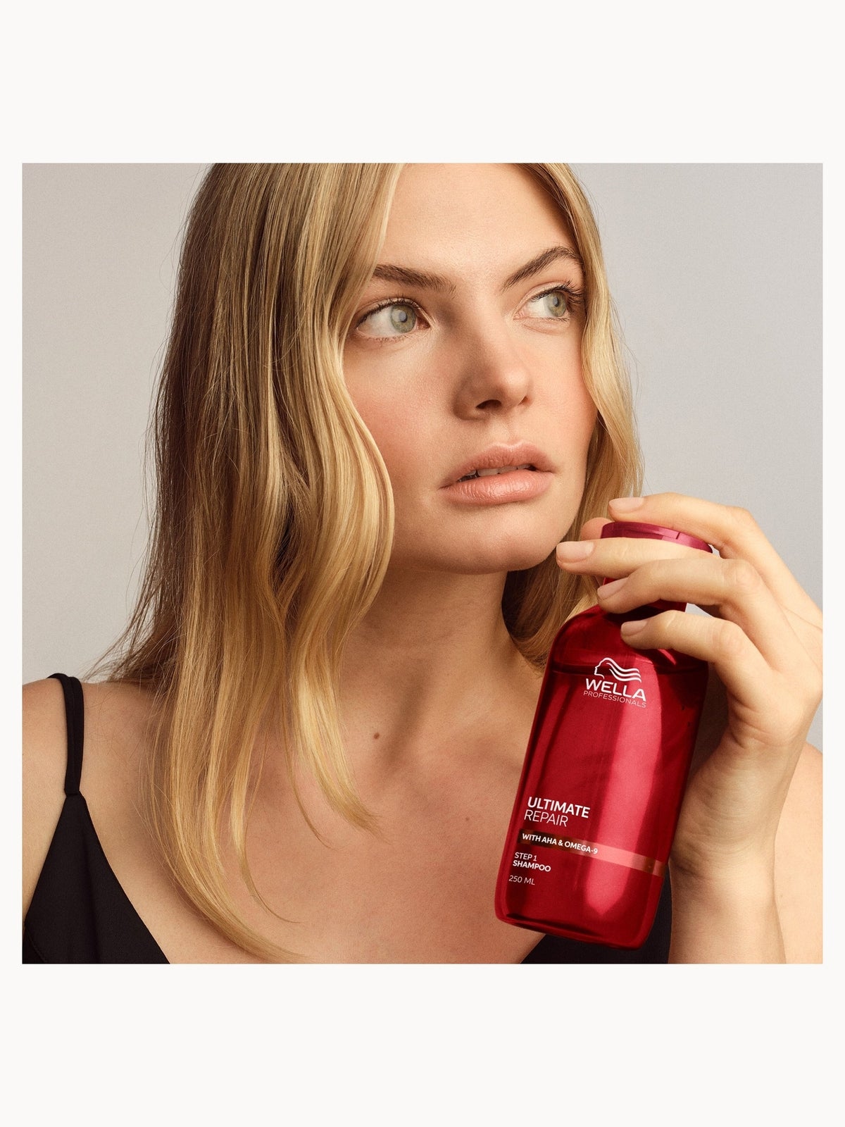 Wella Professionals Ultimate Repair Shampoo and Mask Bundle for Damaged Hair 3