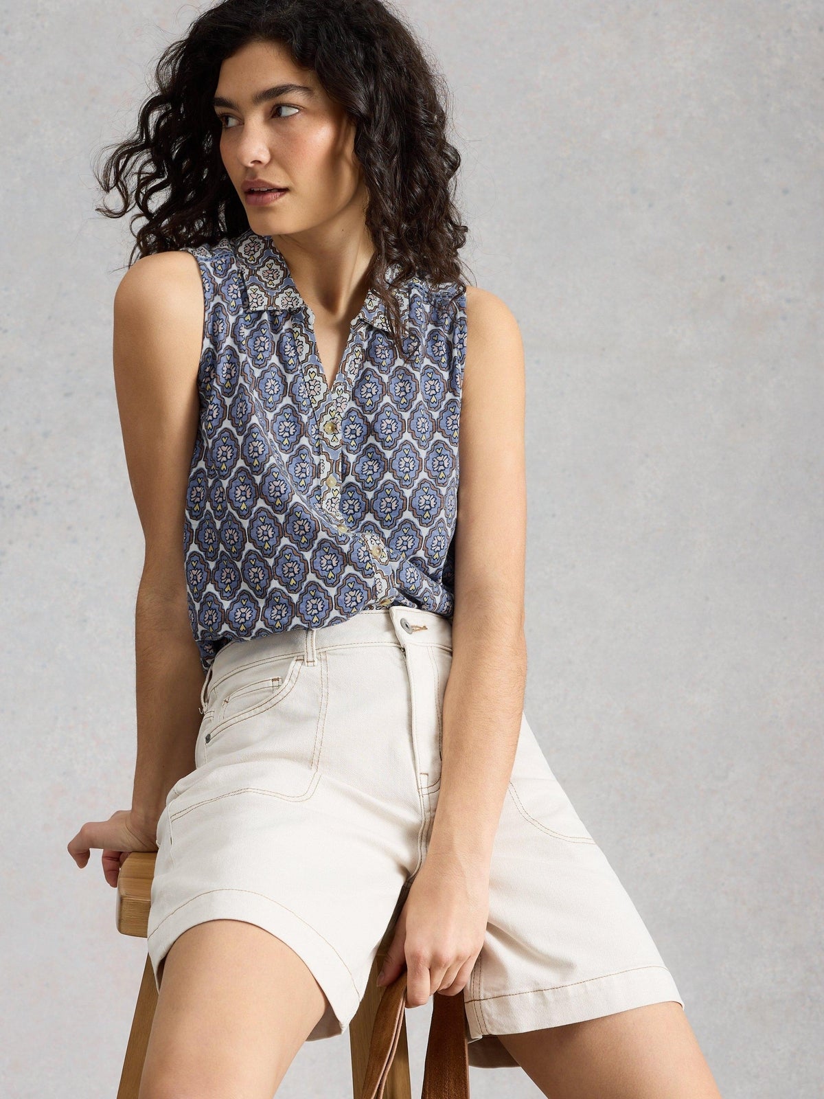 Ärmellose Bluse Amy - 52