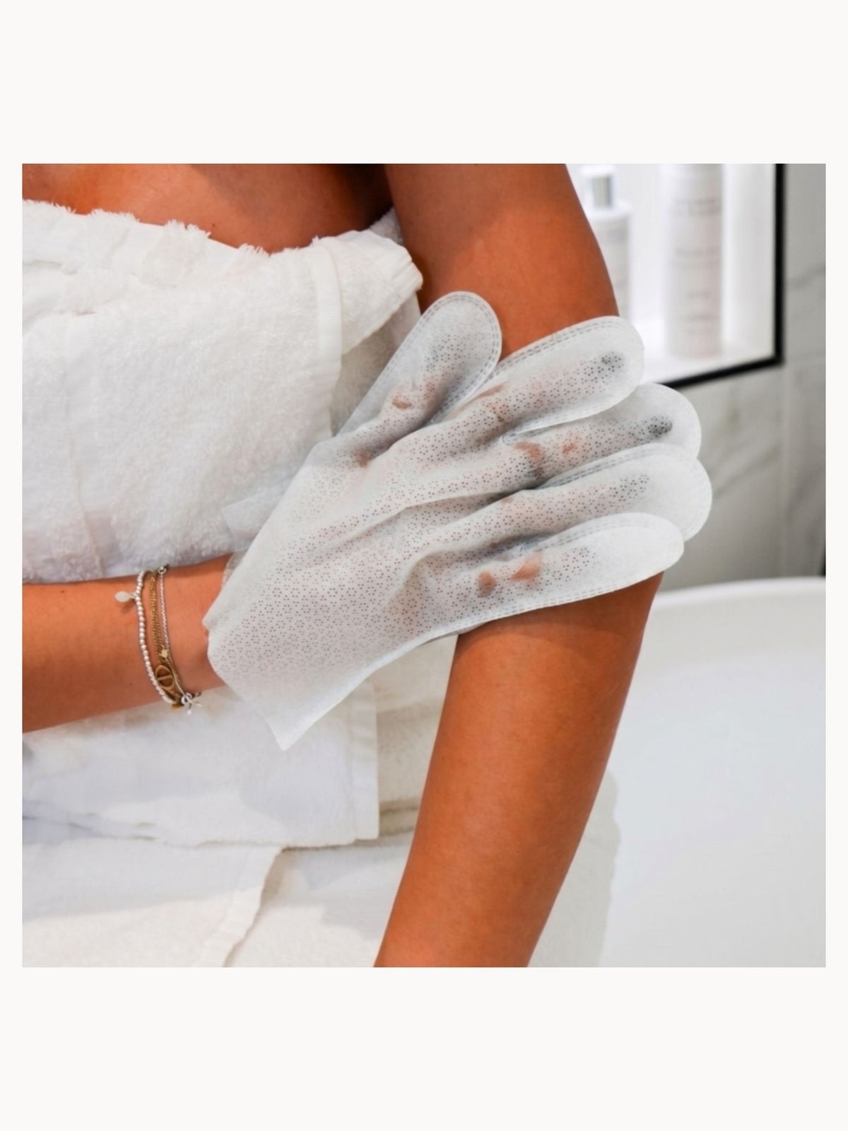 Rose & Caramel Purity Reset 4in1 Tan Removing Gloves 150g 3