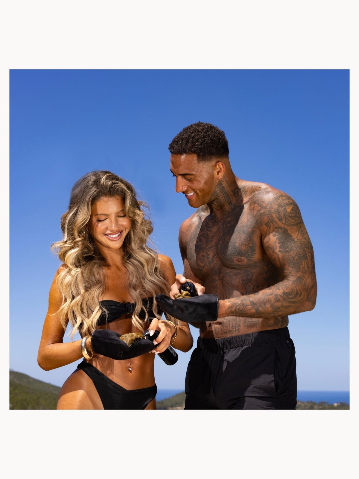 Rose & Caramel Unity Unisex Ultra Dark Tanning Foam 200ml 2