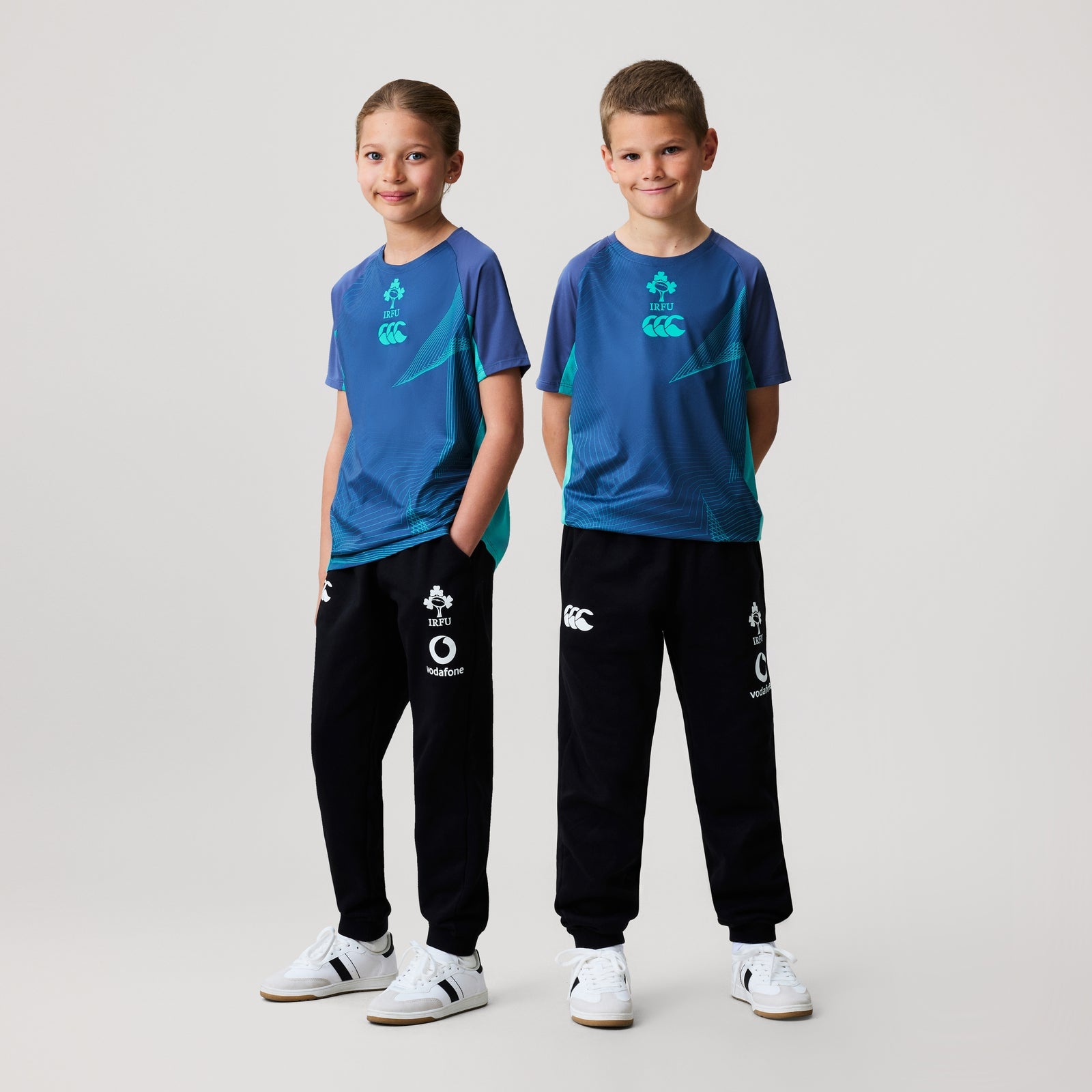 Canterbury Junior Unisex Ireland Superlight Training Tee Navy - 14
