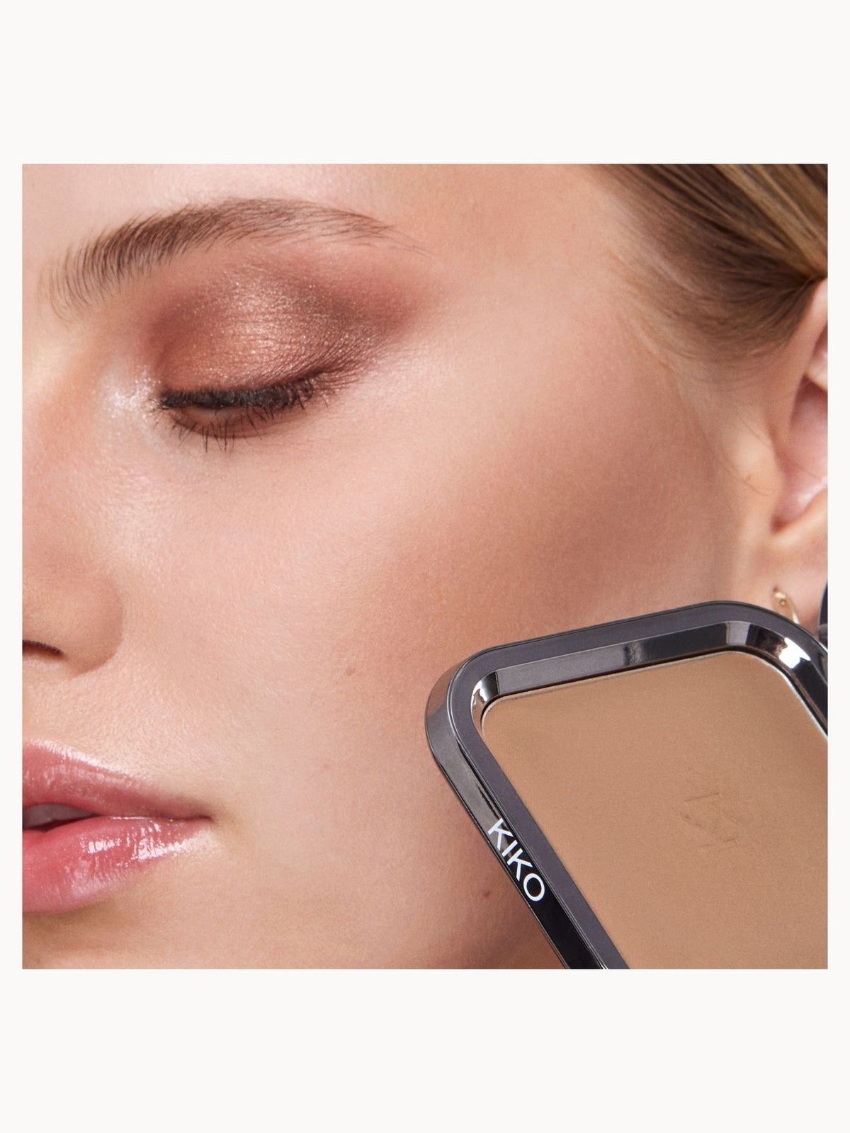 KIKO Milano Exclusive Sun-Kissed Blush & Bronze Duo (Various Shades) - 09 Amber Aura & 06 Brick 4