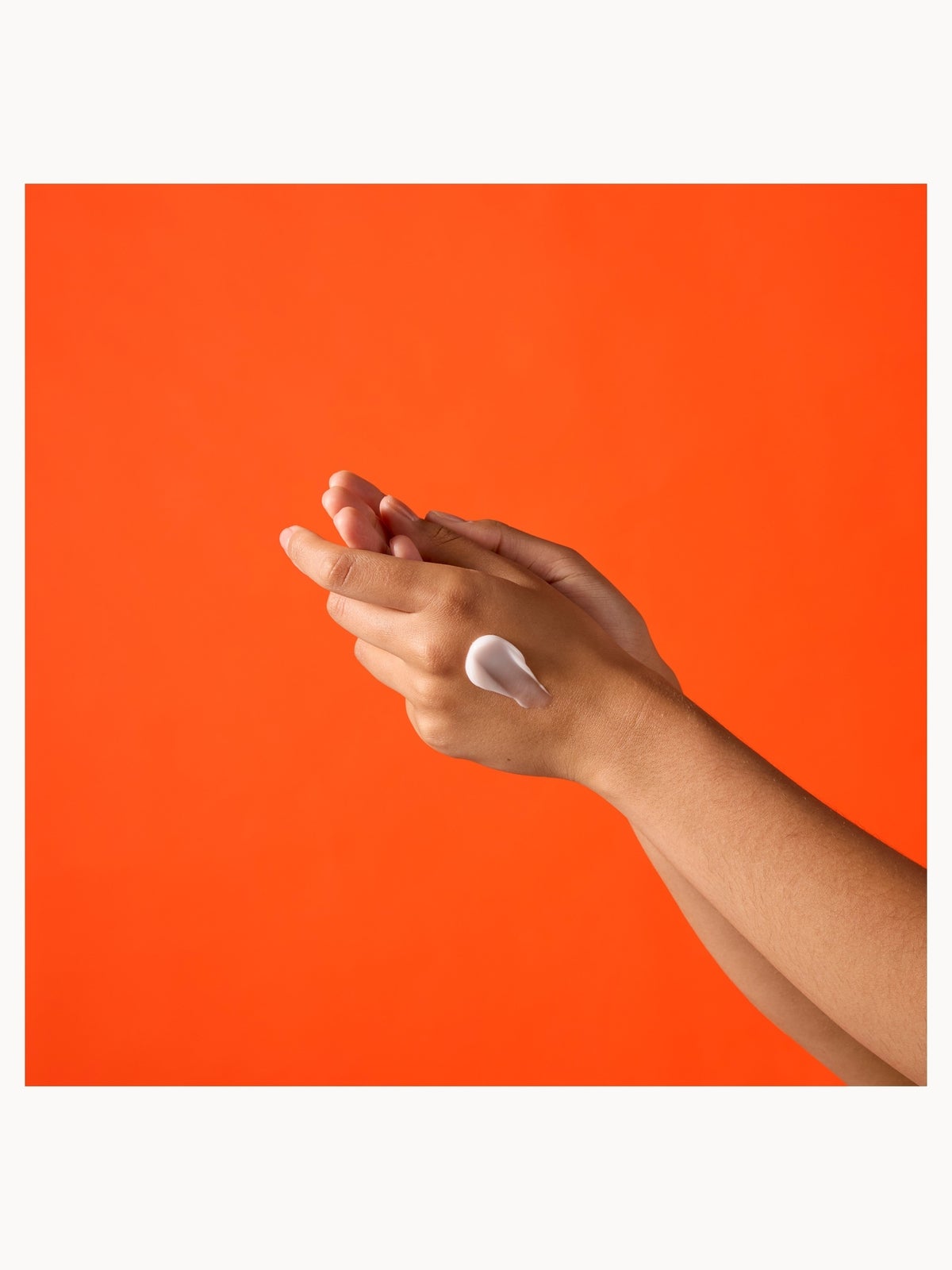 The Body Shop Hand Cream Cranberry Mint 30ml, photo 3