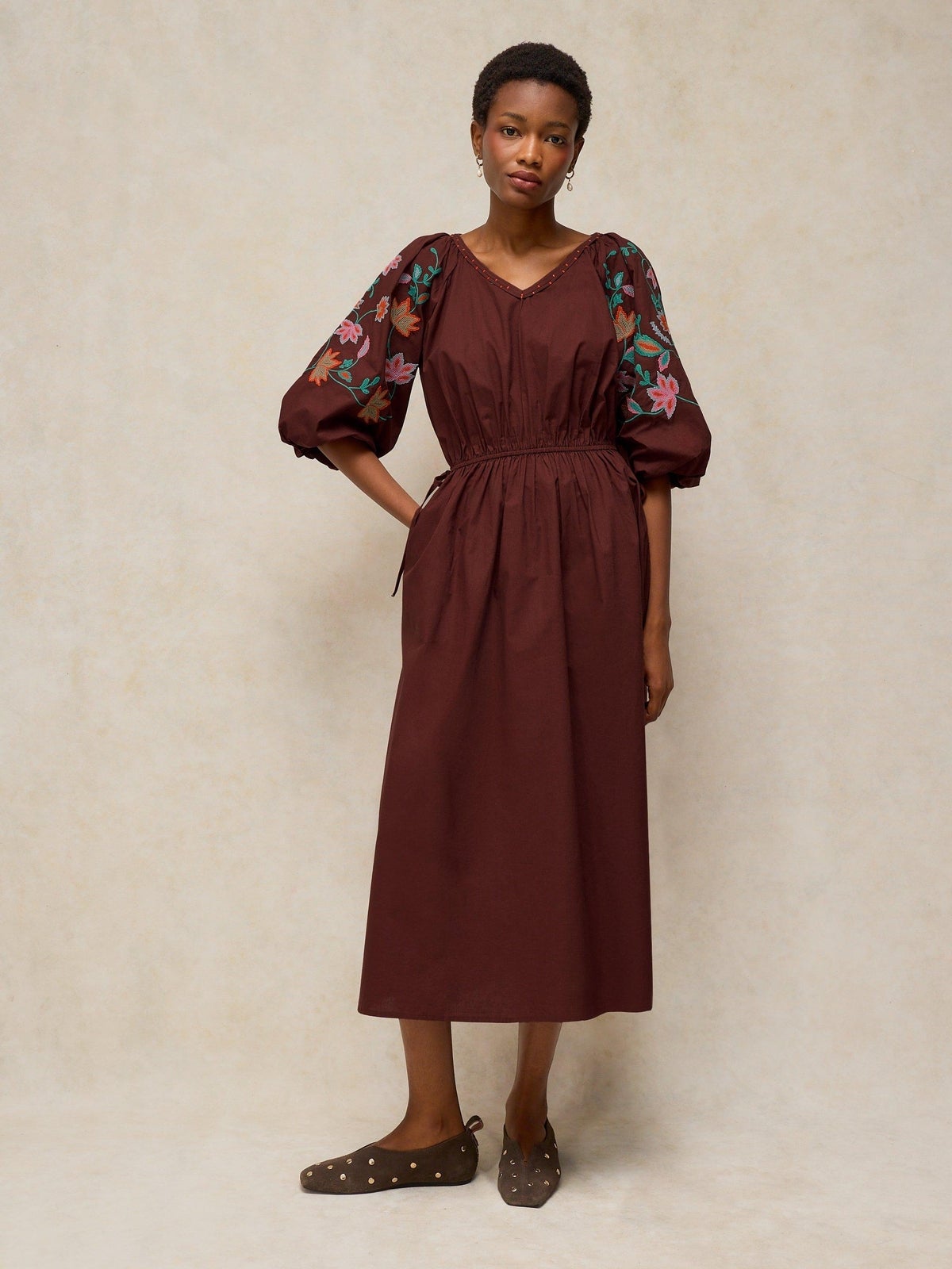 Besticktes Kleid Winnie - 48/R