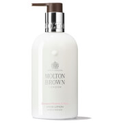 Molton Brown crème pour les mains de la rhubarbe et de la rose (300ml)