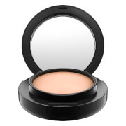 Mac Studio Tech Foundation Various Shades Nw20 mac kopen in de aanbieding