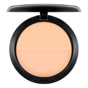 Mac Studio Waterweight Pressed Powder Various Shades Light Plus mac kopen in de aanbieding
