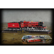 Harry Potter Hogwarts Express 1:50 Scale Model Train