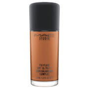 Fond de teint Studio Fix fluide SPF 15 de MAC (teintes variées) - NW53