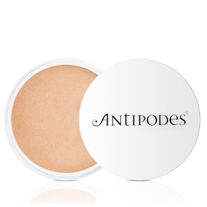 Antipodes Medium Beige 03 Mineral Powder Foundation