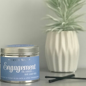 La de da! Living Sassy Wax Engagement - He Asked, She Said Yes! Candle 300g