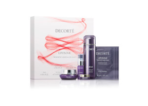 Decorté 2019 Liposome Holiday Kit (Worth $250.00)
