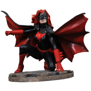 Diamond Select DC Gallery Batwoman Comic PVC Figure