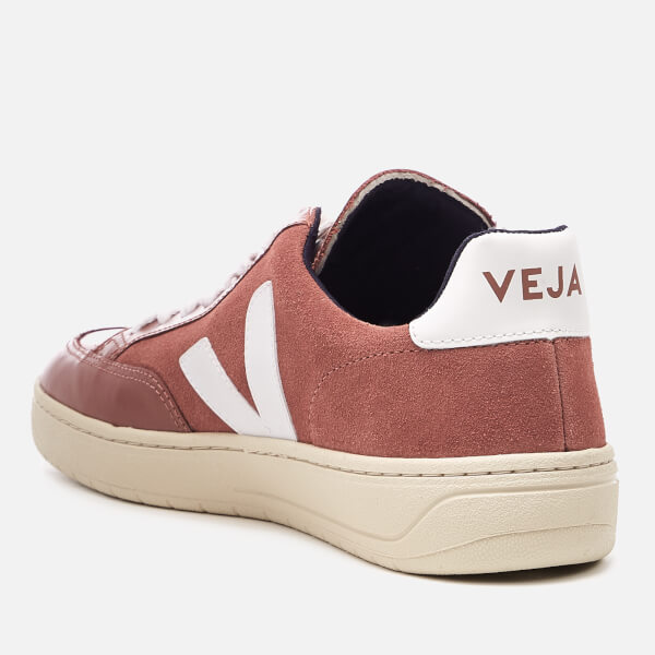 v12 veja women's