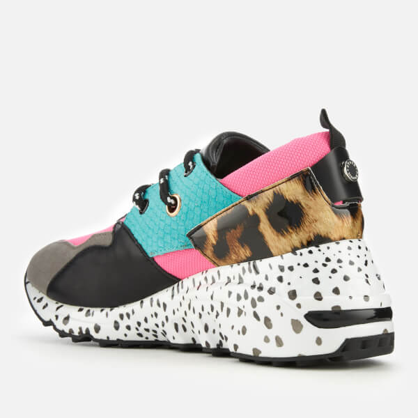 steve madden run aggressive