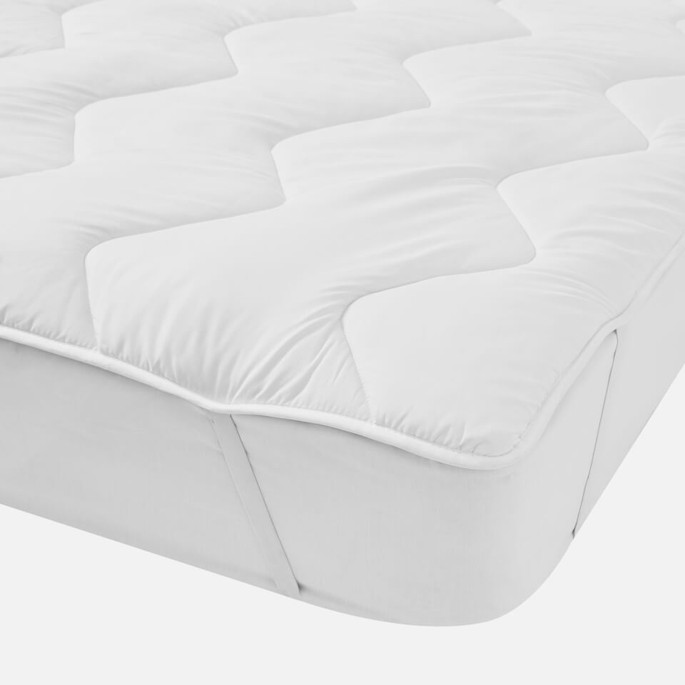 in homeware Microfibre Mattress Topper - White - Single