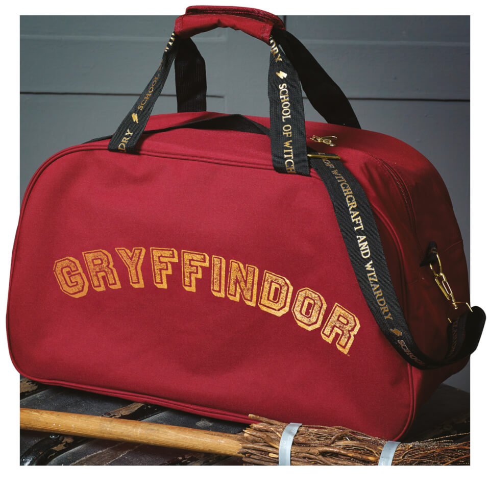 Harry Potter unisex Hogwarts Quidditch Holdall Bag | Red