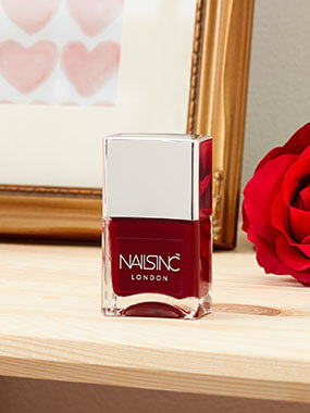 NEED VALENTINE'S NAILS NOW?